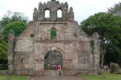 Discover Cartago's Gems: Private Tour of Irazu Volcano, Orosi Valley, and Ujarras Ruins