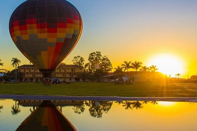 Boituva Full-Day Hot Air Balloon Adventure: Includes Transportation and Accommodation