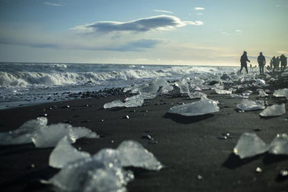 Explore the Majestic Jökulsárlón Glacier Lagoon and South Iceland's Wonders