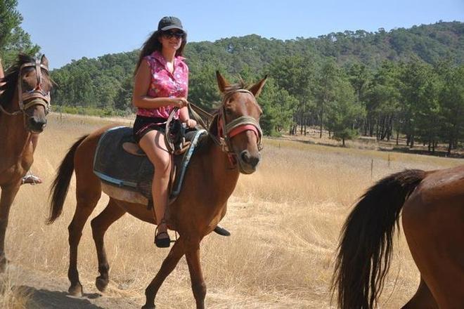 Kusadasi Horseback Riding Adventure: Tours from Port and Hotels