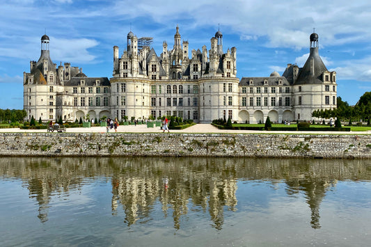 Small-Group Day Trip to Chambord, Chenonceau, and Da Vinci's Castle from Paris