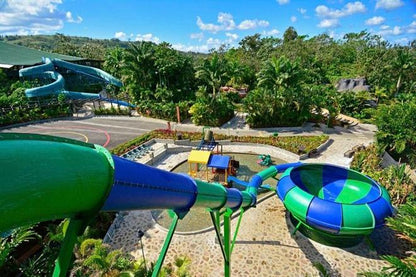 Arenal Volcano Adventure: Private Tour of Hanging Bridges and Baldi Hot Springs from San Jose