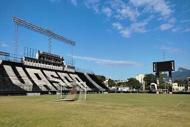 Exclusive Soccer Stadium Tour: Discover Maracanã and São Januário with Hotel Transfer