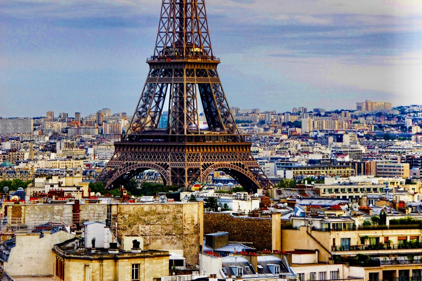 Private Full-Day Tour of 7 Iconic Paris Landmarks in a Mercedes