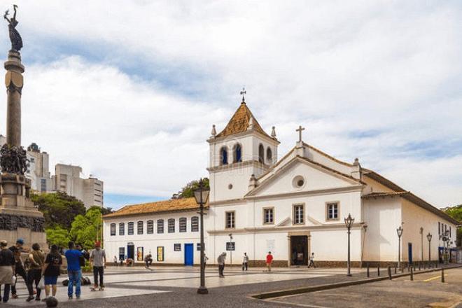 Private Classic Car Tour of Historical São Paulo: Experience the Charm in a 1938 Packard & 1939 Chevy