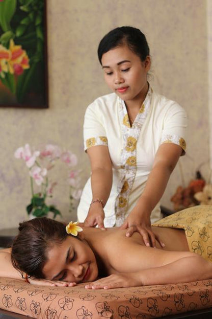 Balinese Traditional Massage & Spa Experience: 2-Hour Session with Hotel Pickup