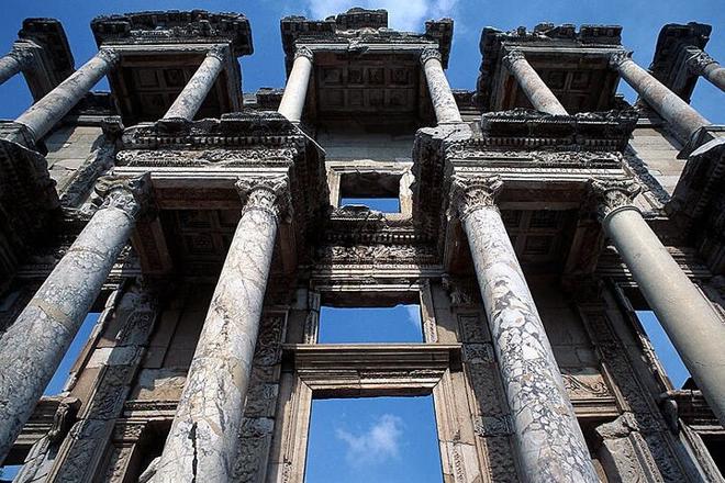 Ephesus and Pamukkale Day Tour from Kusadasi and Selcuk Hotels