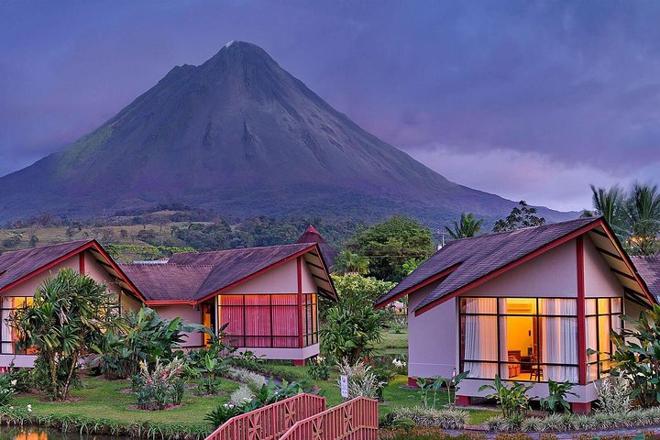 Two-Day Arenal Volcano and Baldi Hot Springs Adventure from San Jose