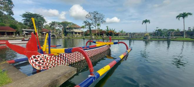 Heaven's Gate at Lempuyang and Cultural City Exploration