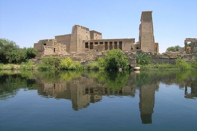 Luxor to Cairo: Essential Ancient Monuments Tour