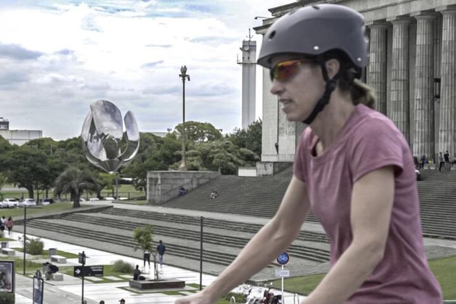 E-Bike Exploration: Discover Buenos Aires in a Day with Lunch Included