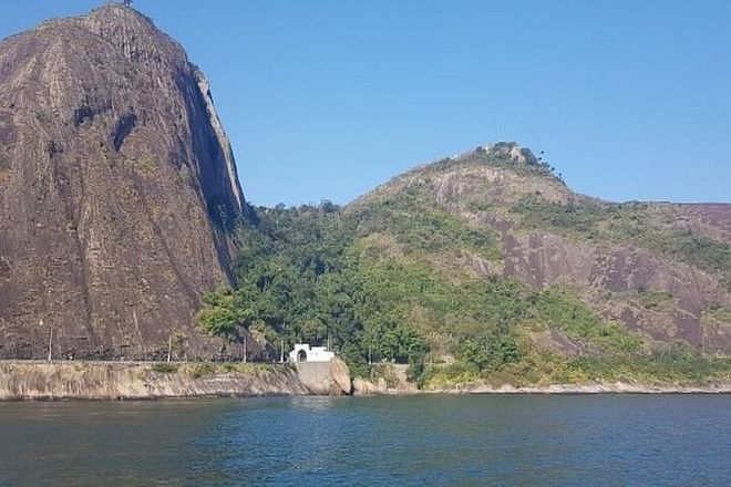 Rio de Janeiro Private Boat Excursion with Barbecue and Drinks