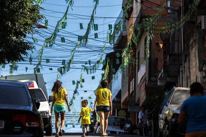 Explore São Paulo's Majestic Second-Largest Favela and Meet Its Renowned Artists - Private Tour