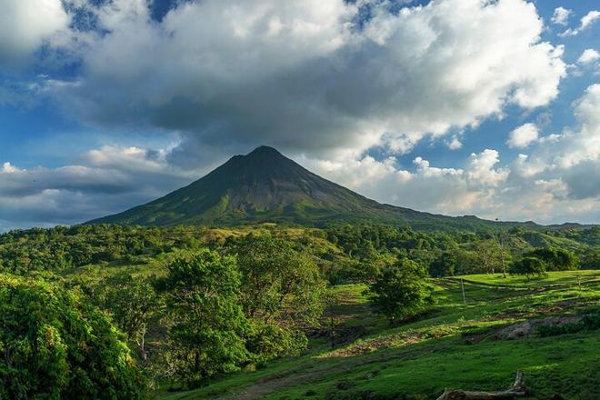 Private Arenal Volcano Eco Adventure and Baldi Hot Springs Experience from San Jose