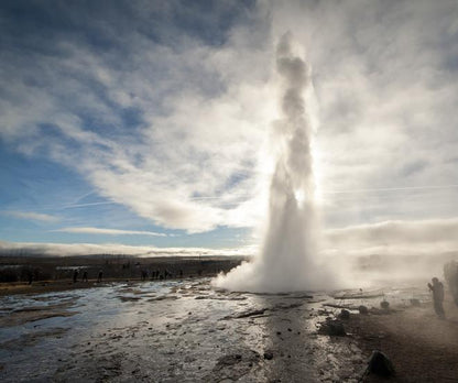 Small Group Golden Circle and Blue Lagoon Tour Including Admission Ticket