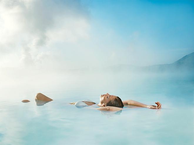 Experience the Blue Lagoon and Northern Lights Tour - Includes Admission