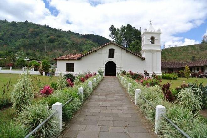 Private Tour: Discover Cartago City Highlights, Irazu Volcano, and Hot Springs