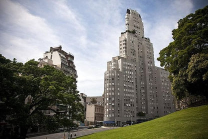 Exclusive Buenos Aires Architecture and Palaces Exploration