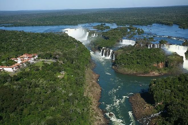 Round-Trip Airport Shuttle to IGU and Brazilian Side Iguassu Falls Tour