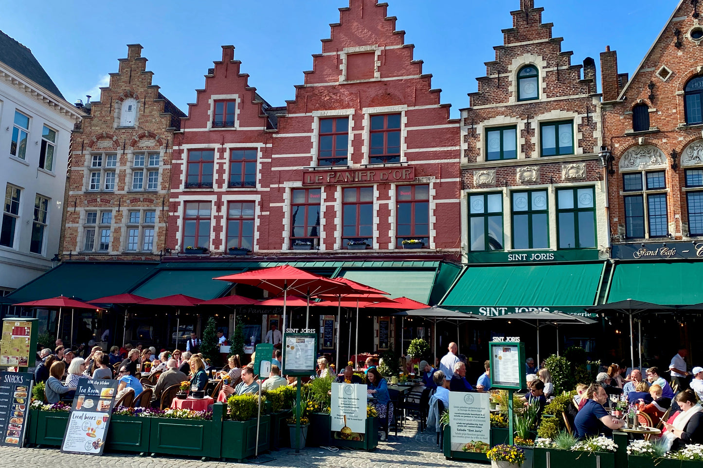 Full-Day Private Minivan Trip from Paris to Bruges and Ghent