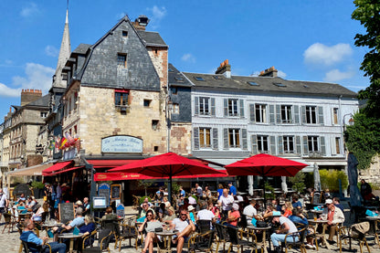 Luxurious 3-Day Minivan Tour: Discover D-Day Sites, Giverny, Honfleur, Rouen & Mont Saint-Michel