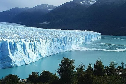 El Calafate Excursion: Premier 3-Day, 2-Night Journey with Return Flights from Buenos Aires