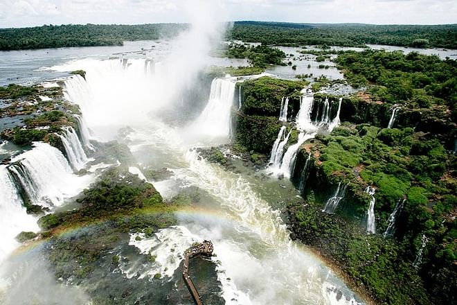 Round-Trip Airport Shuttle to IGU and Brazilian Side Iguassu Falls Tour