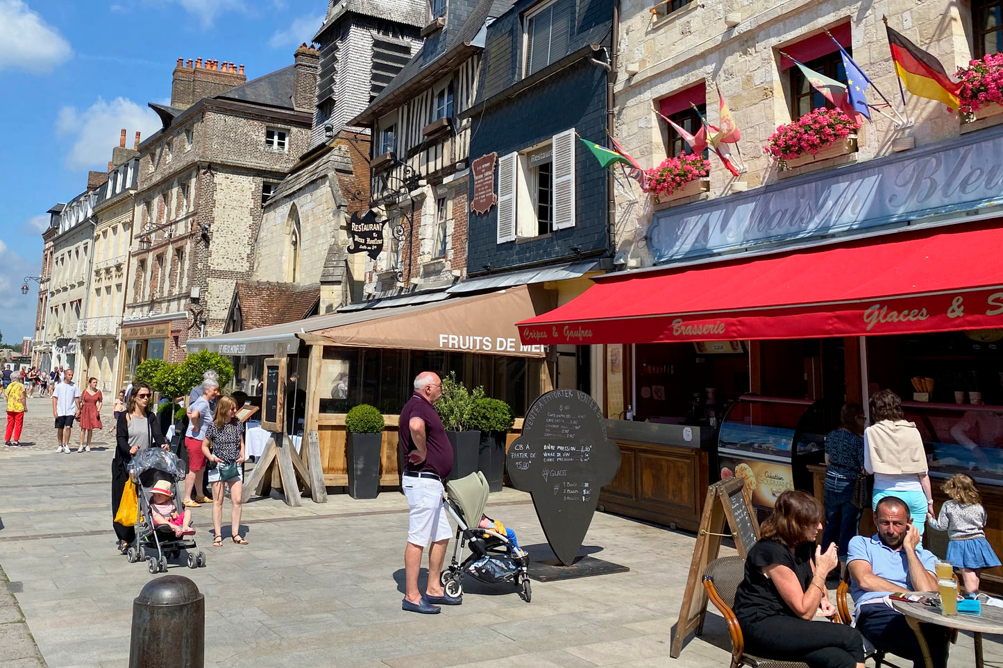 Luxurious 3-Day Minivan Tour: Discover D-Day Sites, Giverny, Honfleur, Rouen & Mont Saint-Michel