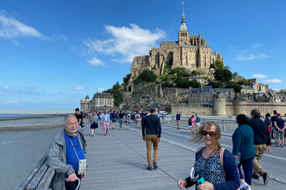 Ultimate 3-Day Tour: D-Day Sites in Normandy, Mont Saint-Michel, Honfleur, Rouen & Loire Valley Châteaux