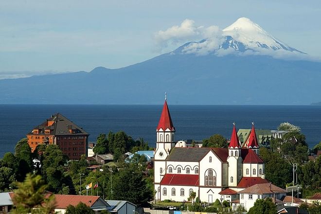 Deluxe Chiloe Island Experience: Full-Day Exploration of Castro and Dalcahue