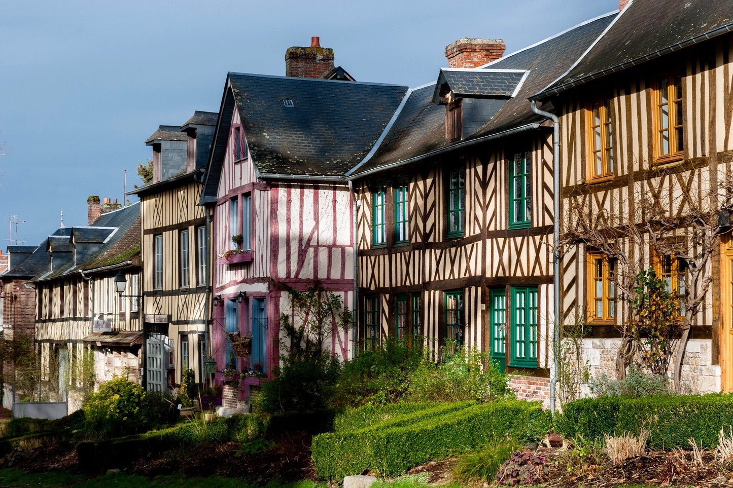 Private Guided Tour of Normandy: Explore Rouen, Honfleur & Deauville