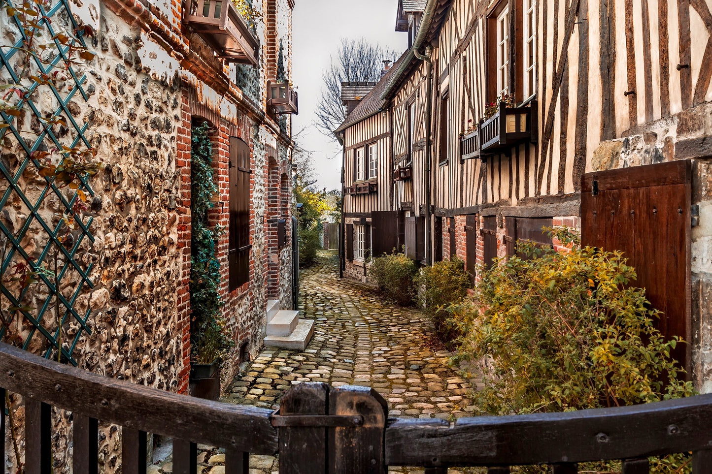 Private Guided Tour of Normandy: Explore Rouen, Honfleur & Deauville