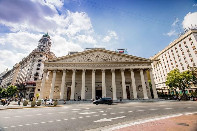 Exclusive Buenos Aires Tour: Discover the Footsteps of Pope Francis