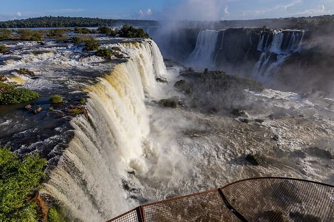 Iguassu Falls Round-Trip Airport Transfers with Brazilian Side Exploration and Macuco Safari Adventure