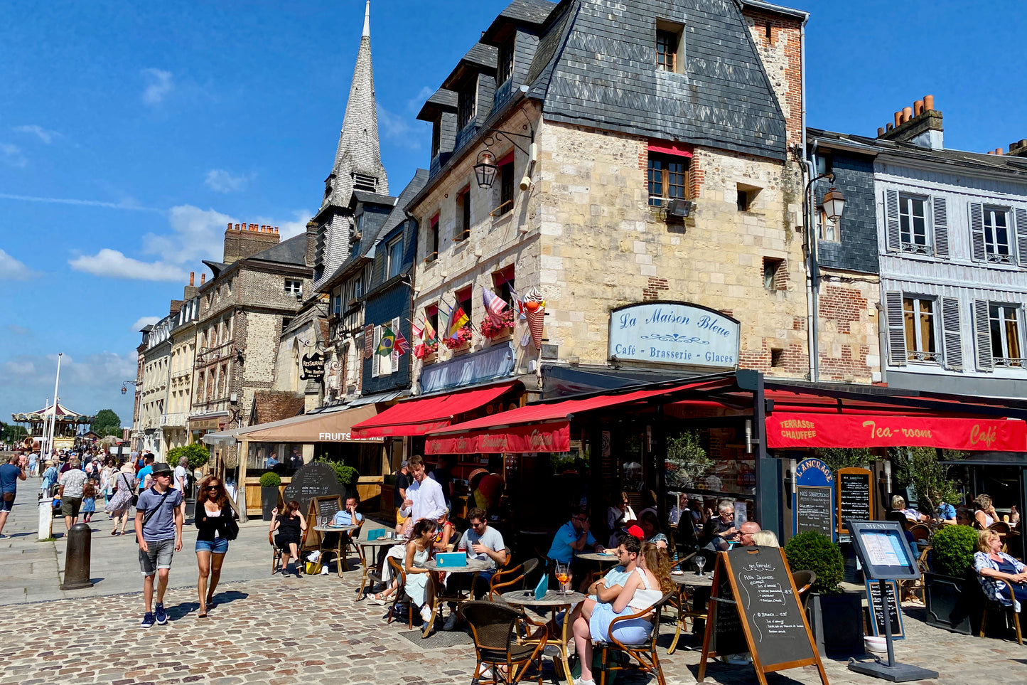 Luxurious 3-Day Minivan Tour: Discover D-Day Sites, Giverny, Honfleur, Rouen & Mont Saint-Michel