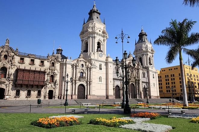 Full-Day Small Group Lima City Tour with Lunch and Evening Lights Show