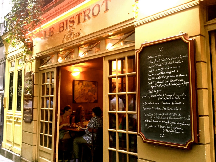 Explore Montmartre: French Bistro, Apéritif, and Wine Tasting Experience