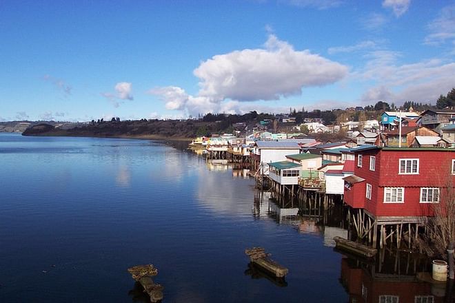 Deluxe Chiloe Island Experience: Full-Day Exploration of Castro and Dalcahue