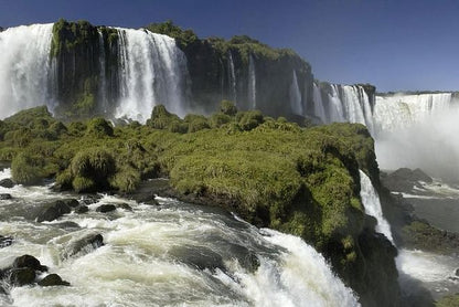 Exclusive Gran Meliá Iguazú Tour: Discover Iguassu Falls from Brazil, Explore the Bird Park and Embark on the Macuco Safari