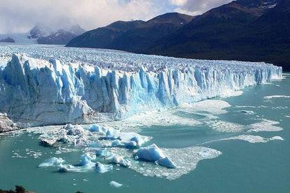 El Calafate Excursion: Premier 3-Day, 2-Night Journey with Return Flights from Buenos Aires