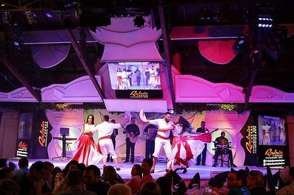 Iguazu Falls Evening Experience: Cultural Music, Dance Show, Dinner, and Transportation