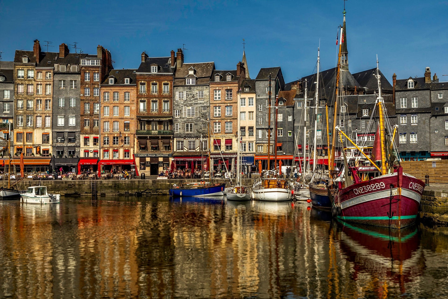 Private Guided Tour of Normandy: Explore Rouen, Honfleur & Deauville