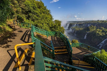 Luxury 4-Day Iguassu Falls Adventure: Private Guided Tours with Premium Hotel Stay