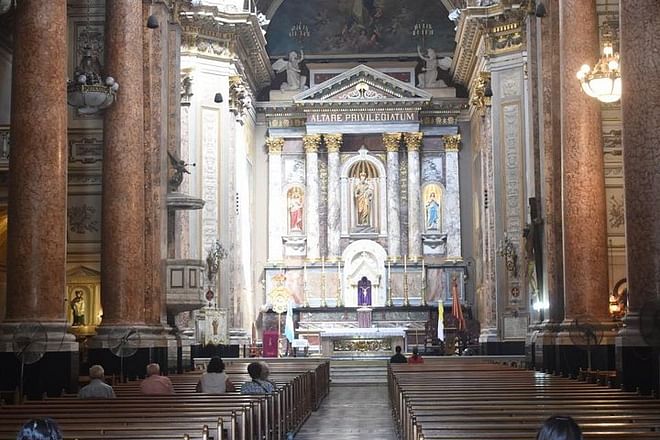 Exclusive Buenos Aires Tour: Discover the Footsteps of Pope Francis