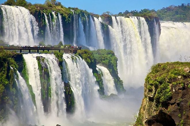 Discover the Majestic Iguazu Falls: A Comprehensive One-Day Tour of Both the Brazilian and Argentine Sides