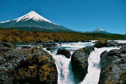 Full-Day Deluxe Osorno Volcano and Petrohue Waterfalls Tour from Puerto Varas