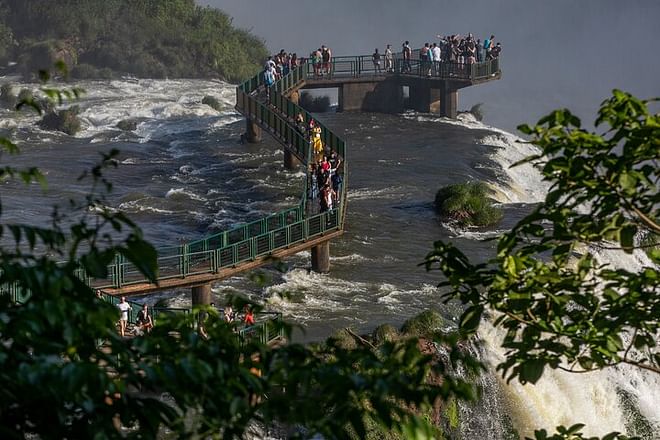 Full-Day Private Guided Tour of Iguazu Falls: Explore Both Argentina and Brazil