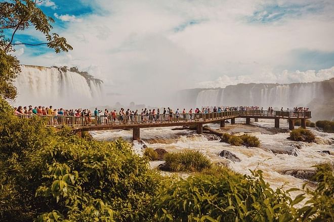 Round-Trip Airport Shuttle to IGU and Brazilian Side Iguassu Falls Tour