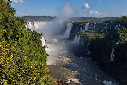 Full-Day Private Guided Tour of Iguazu Falls: Explore Both Argentina and Brazil