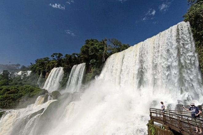 Discover the Majestic Iguazu Falls: A Comprehensive One-Day Tour of Both the Brazilian and Argentine Sides